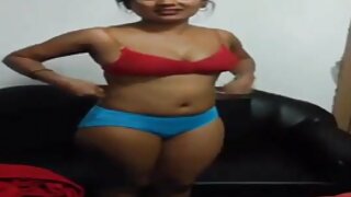 تین استون امیلیان کوش در حالی که لعنت می کند Buttplug می پوشد داستان سکس با خانم دکتر