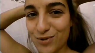 یک داستان جنسی عاشقانه با یک سبزه سکس دکتر بیهوشی لاغر اندام و دخترهای کوچکش