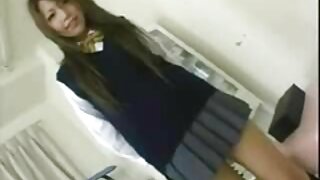 یک سکس دکتر قلابی جفت کرم مقعدی نوجوان در آشپزخانه